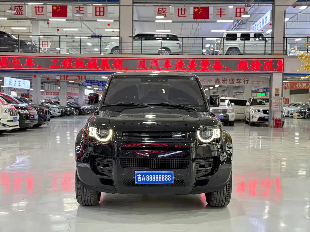Land Rover Defender 2022 90 2.0T P300 X-DYNAMIC HSE купить на сайте DeffCars