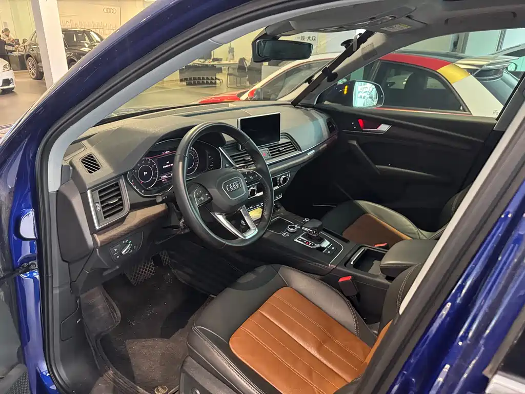 Audi Q5L 2020 45 TFSI exclusive and elegant model купить на сайте DeffCars