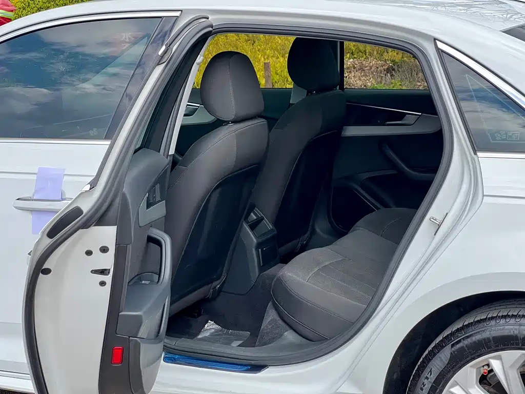 Audi A4L 2019 40 TFSI Enterprising National VI купить на сайте DeffCars