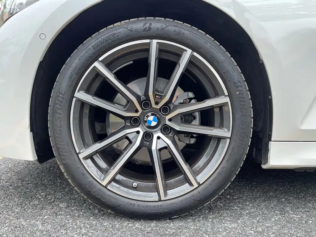 BMW 3 Series 2025 325Li M Sports Package купить на сайте DeffCars