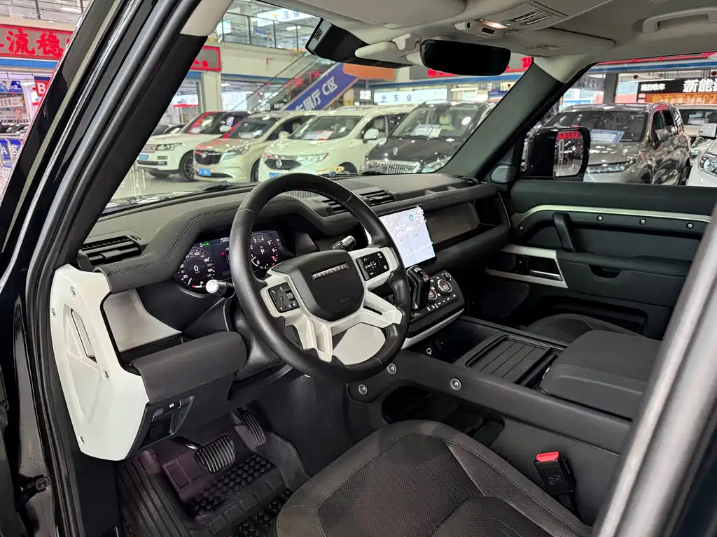 Land Rover Defender 2022 90 2.0T P300 X-DYNAMIC HSE купить на сайте DeffCars