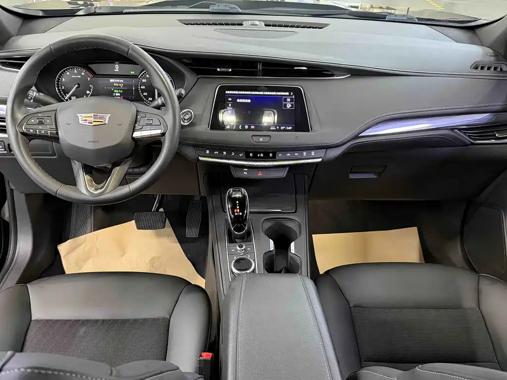 Cadillac XT4 2021 28T two-wheel drive technology купить на сайте DeffCars