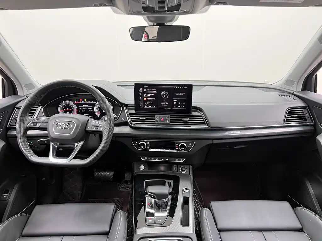 Audi Q5L 2022 facelift 45T luxury and dynamic model купить на сайте DeffCars