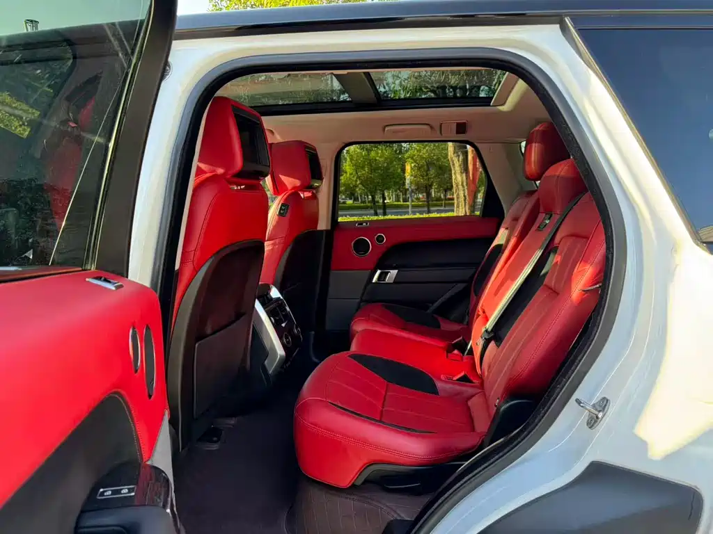 Range Rover Sport 2021 3.0 L6 Black Edition купить на сайте DeffCars