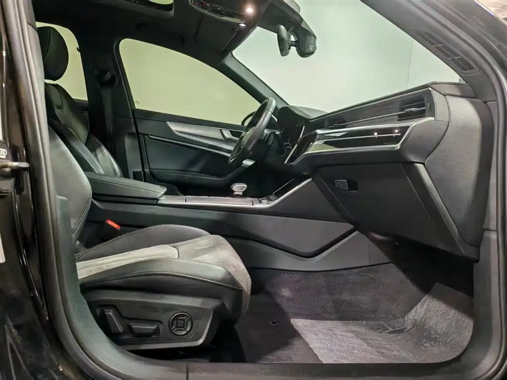 Audi A6L 2021 40 TFSI luxury and dynamic model купить на сайте DeffCars