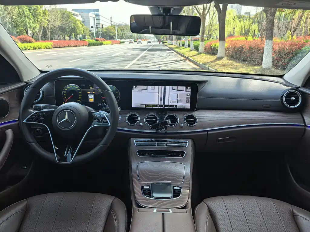Mercedes-Benz E-Class 2023 E 300 L Fashion купить на сайте DeffCars