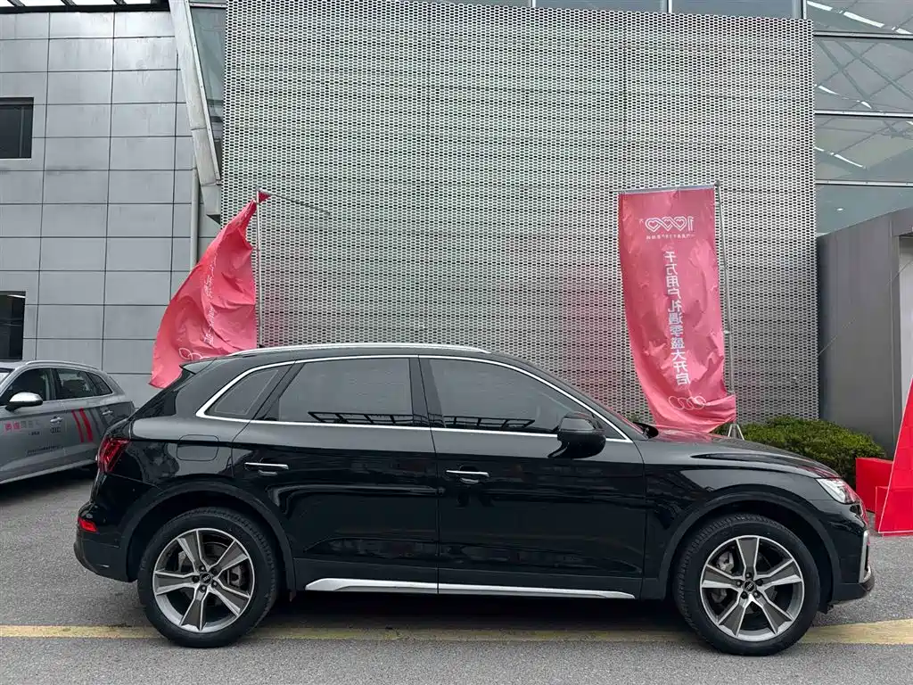 Audi Q5L 2022 facelift 40T luxury and elegant model купить на сайте DeffCars