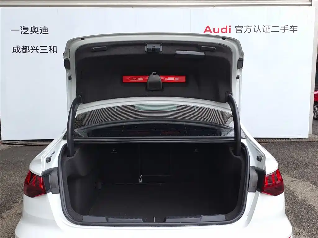 Audi A3 2024 A3L Limousine 35 TFSI Fashionable and Sporty купить на сайте DeffCars