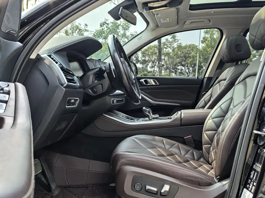 BMW X5 2022 facelift xDrive 30Li M sports package купить на сайте DeffCars