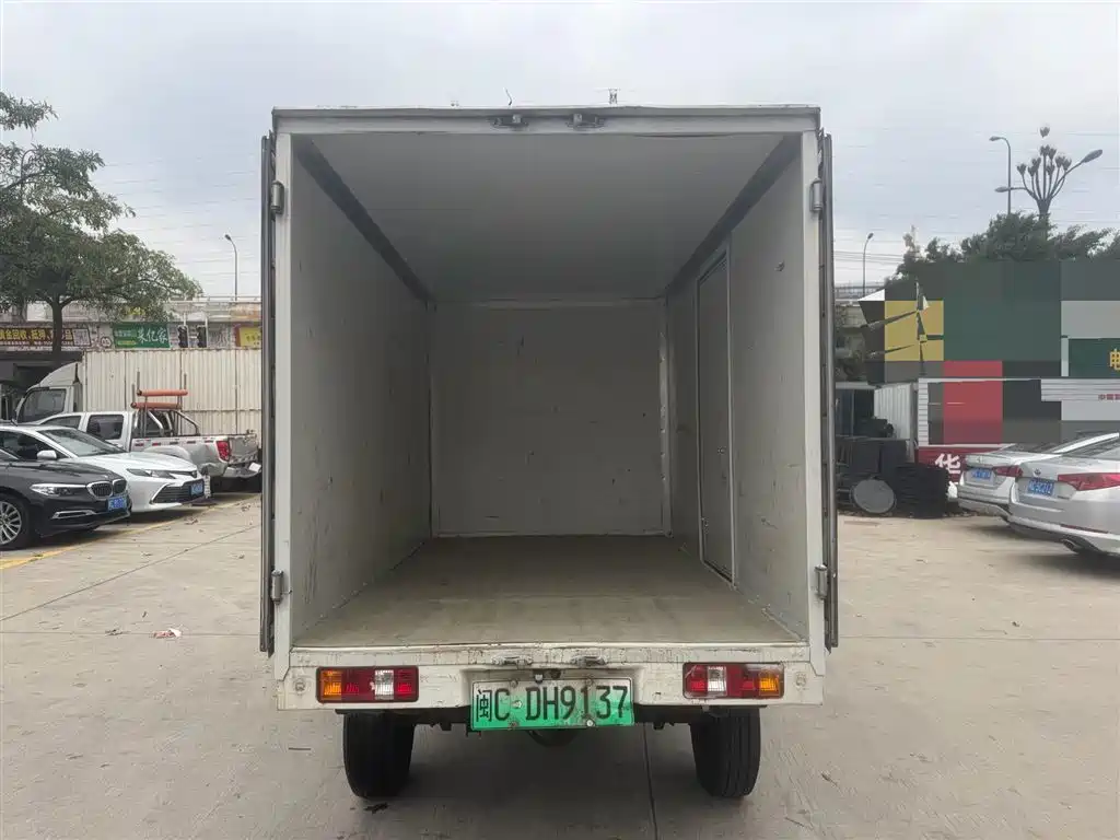 Rich New Energy EC31 2022 Long Range Edition Van 41.932kWh купить на сайте DeffCars