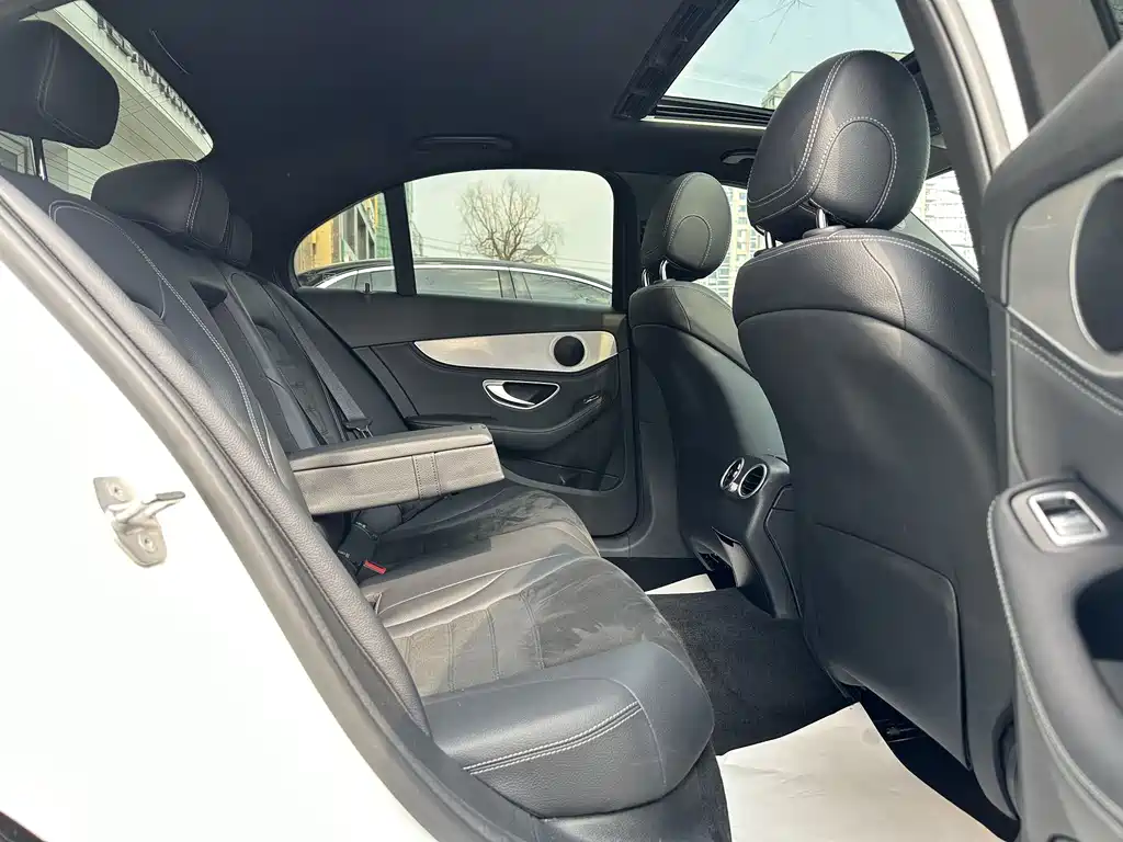Mercedes-Benz C-Class 2018 C 200 Sports Edition купить на сайте DeffCars