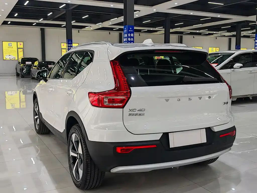 Volvo XC40 2024 B4 four-wheel drive Zhiyuan luxury version купить на сайте DeffCars