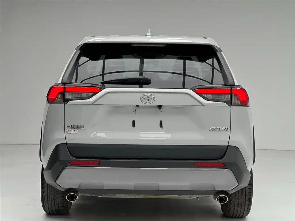 RAV4 Rongfang 2022 2.0L CVT two-wheel drive fashion version купить на сайте DeffCars