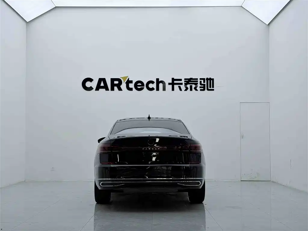 Passat 2022 330TSI Deluxe Edition купить на сайте DeffCars