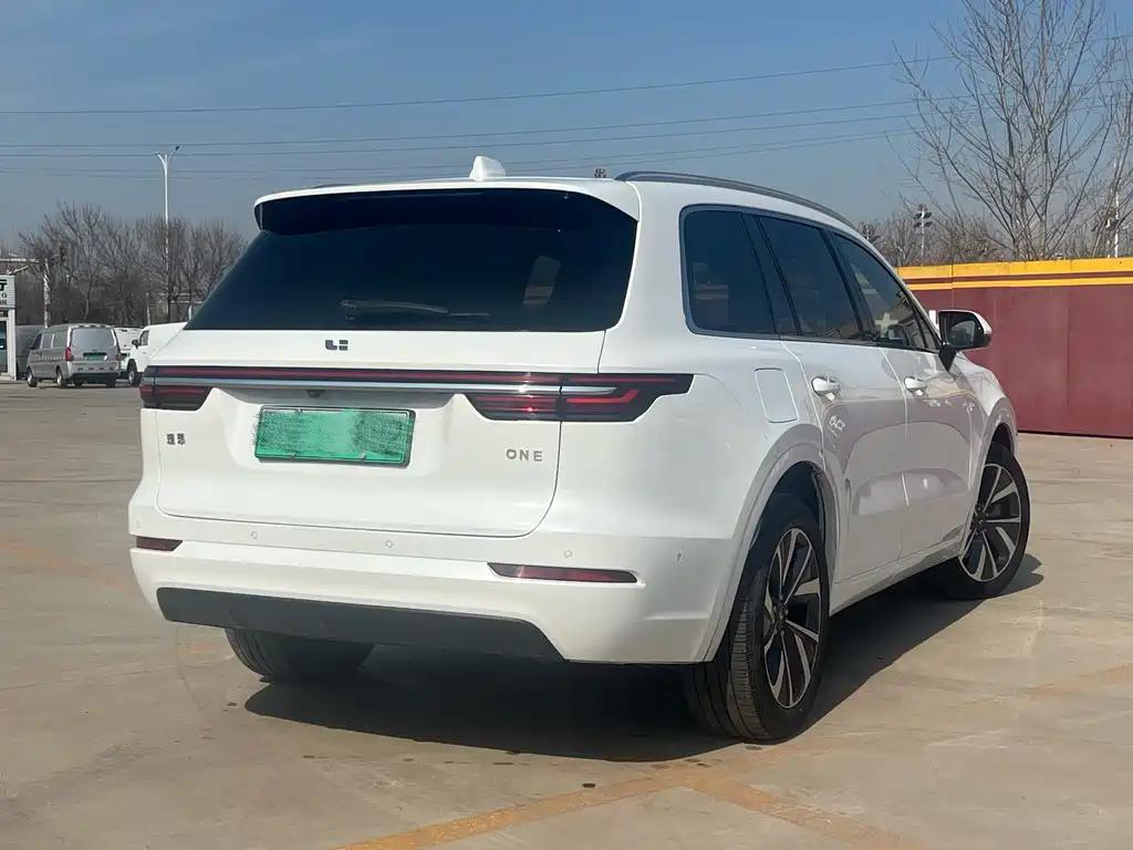 Ideal ONE 2021 extended range 6-seater version купить на сайте DeffCars