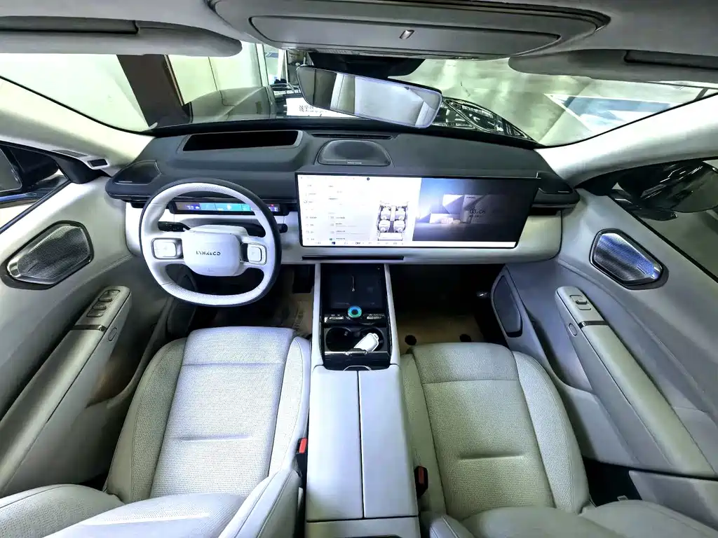 Lynk & Co 900 2025 2.0T Ultra купить на сайте DeffCars
