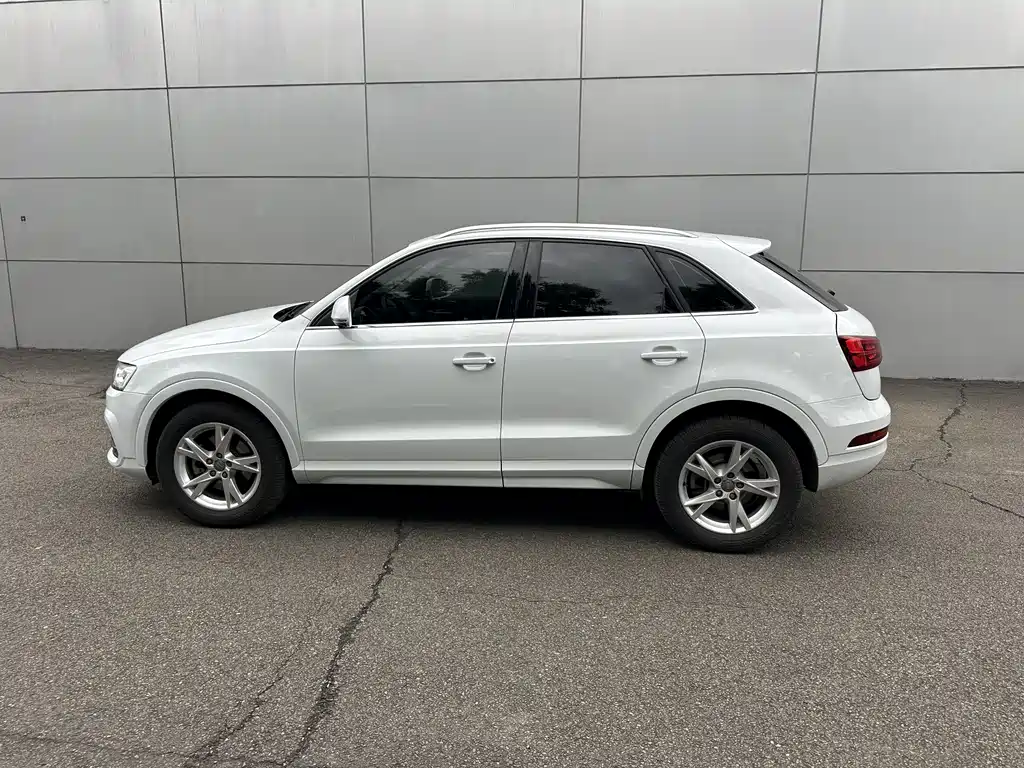 Audi Q3 2018 30th Anniversary Model 30 TFSI Fashion Model купить на сайте DeffCars