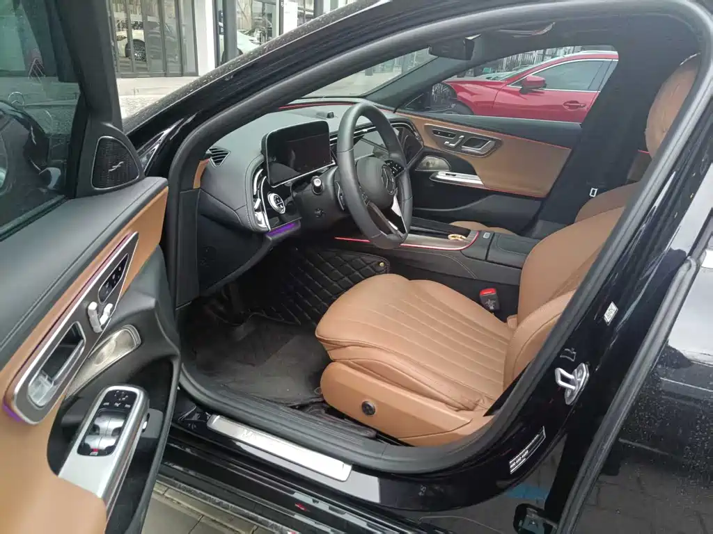 Mercedes-Benz E-Class 2024 E 300 L Luxury Model купить на сайте DeffCars