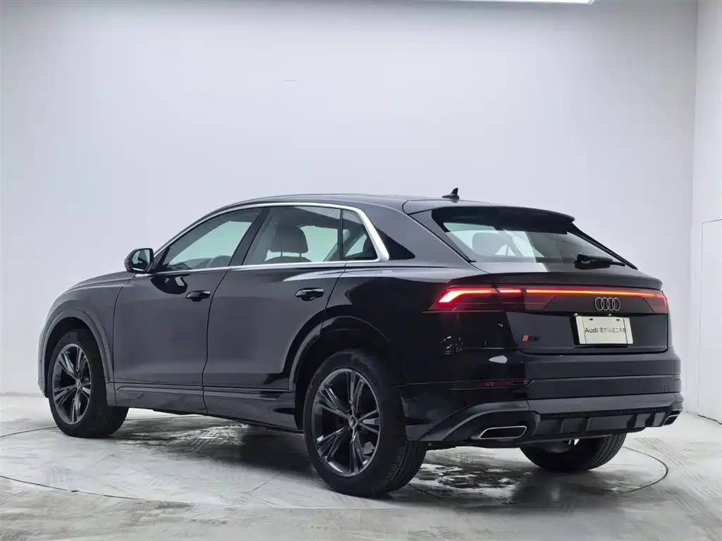 Audi Q8 2024 55 TFSI luxury and dynamic model купить на сайте DeffCars