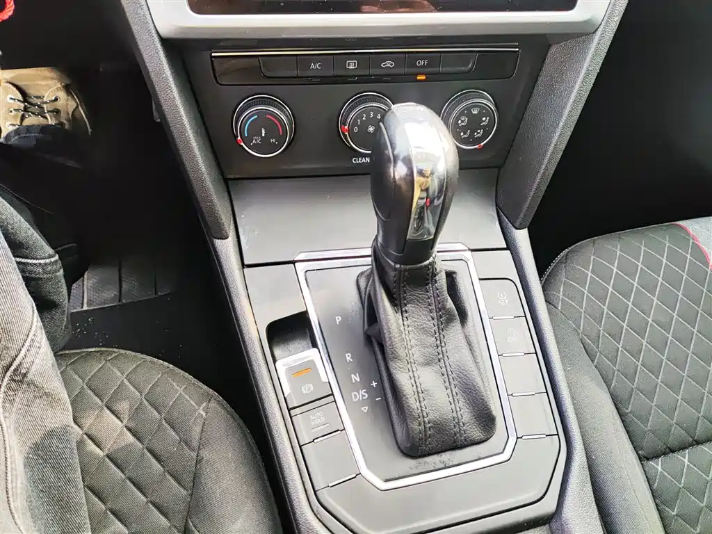 Lingdu 2021 230TSI DSG Fashion Edition купить на сайте DeffCars
