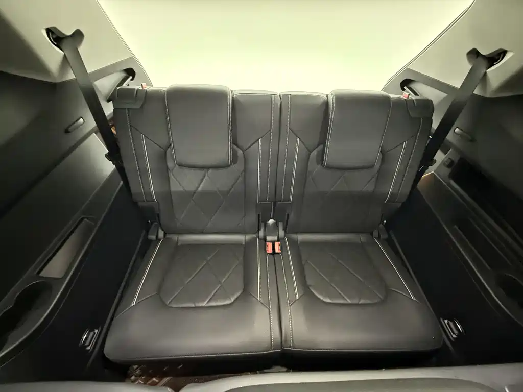 Touron 2023 530 V6 four-wheel drive luxury version купить на сайте DeffCars