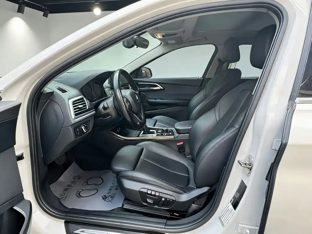 BMW 1 Series 2018 118i Sports купить на сайте DeffCars