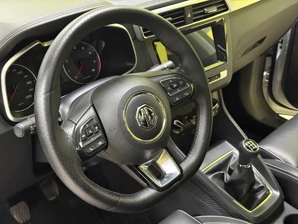 MG ZS 2018 1.5L Manual Deluxe Edition National V купить на сайте DeffCars