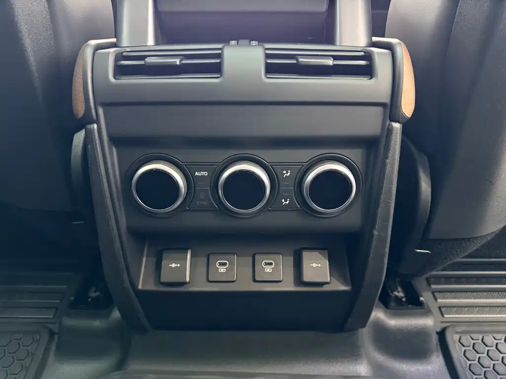 Land Rover Defender 2021 110 P400 Dark Special Edition купить на сайте DeffCars
