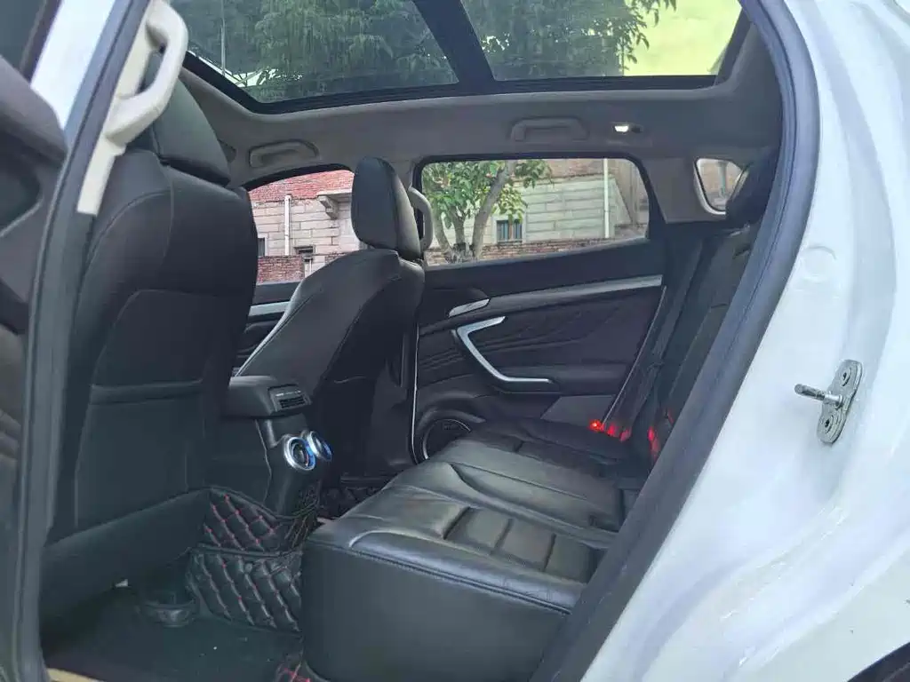 WEY VV7 2017 2.0T flagship model купить на сайте DeffCars