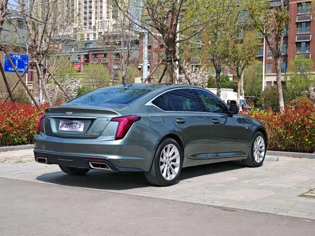 Cadillac CT5 2022 28T Fashion Model купить на сайте DeffCars