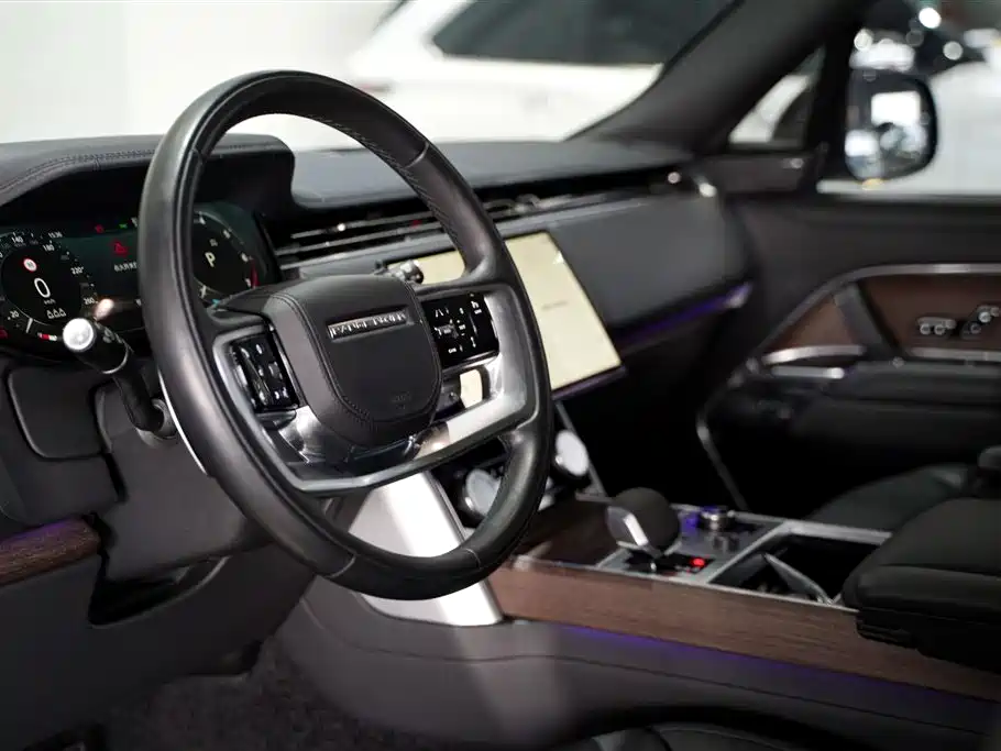 Range Rover 2023 3.0 L6 360PS Grand Edition купить на сайте DeffCars