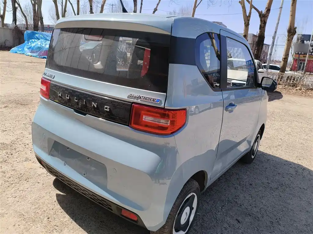 Hongguang MINIEV 2022 Relaxed Lithium Iron Phosphate купить на сайте DeffCars