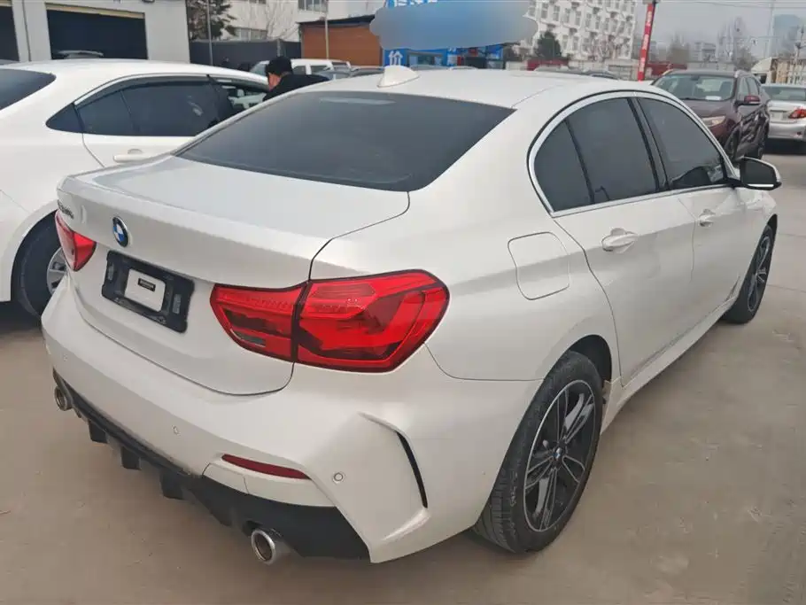 BMW 1 Series 2021 facelift 120i M sports version купить на сайте DeffCars