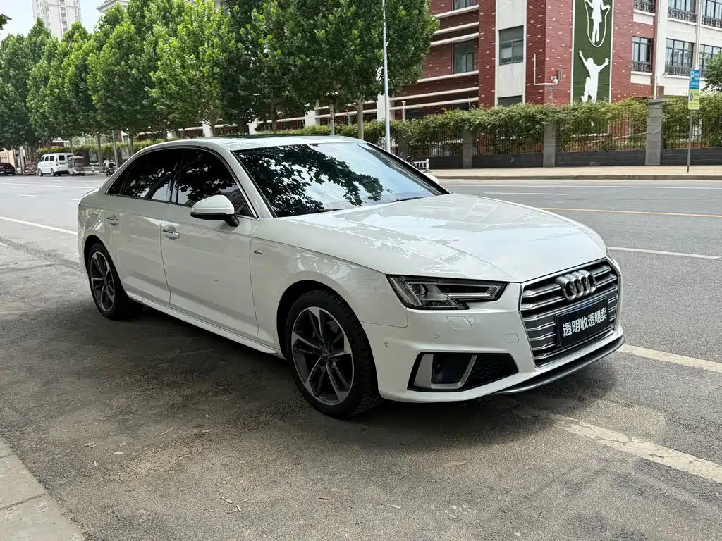 Audi A4L 2019 40 TFSI Fashion Type National VI купить на сайте DeffCars