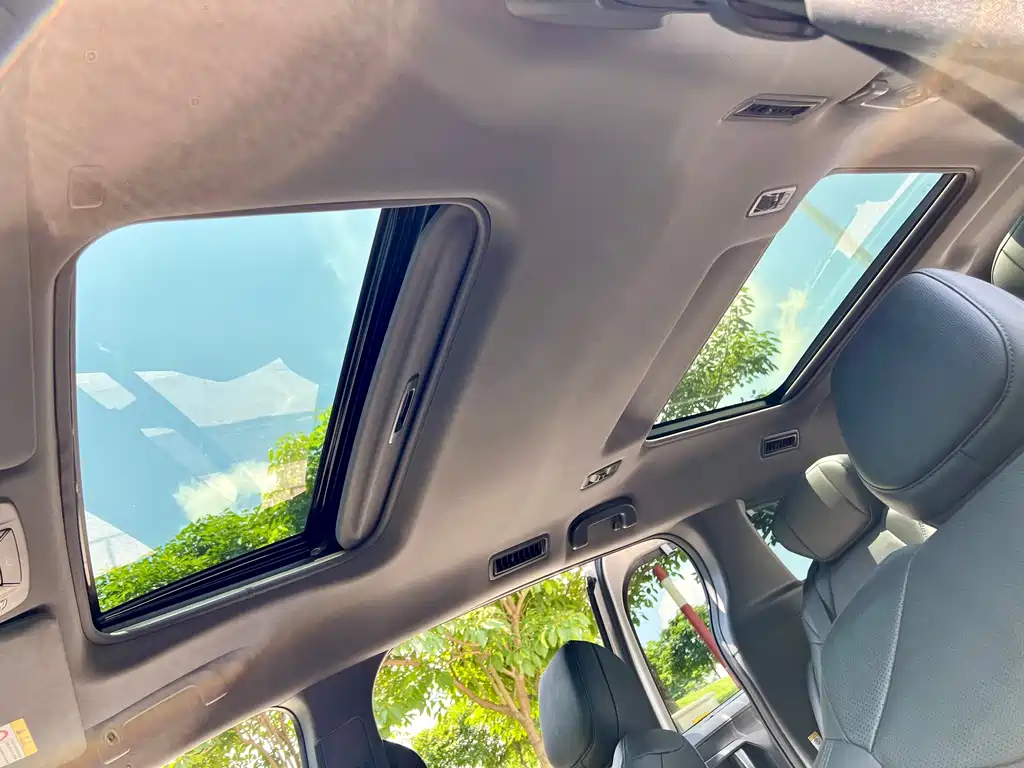 SIENNA 2021 2.5L Hybrid Extreme Edition купить на сайте DeffCars