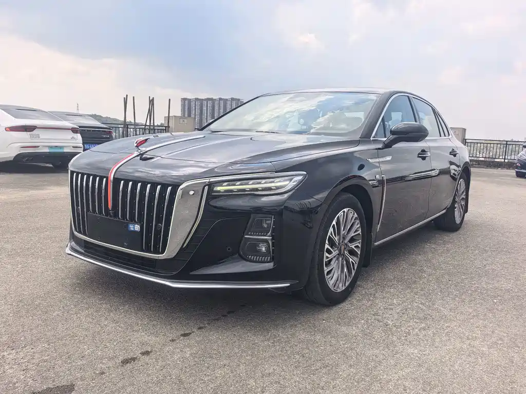 Hongqi H5 2023 2.0T Automatic Zhilianqichang Edition купить на сайте DeffCars