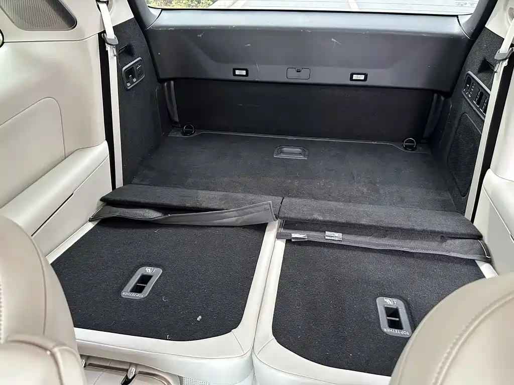 Lynk & Co 900 2025 2.0T Ultra купить на сайте DeffCars