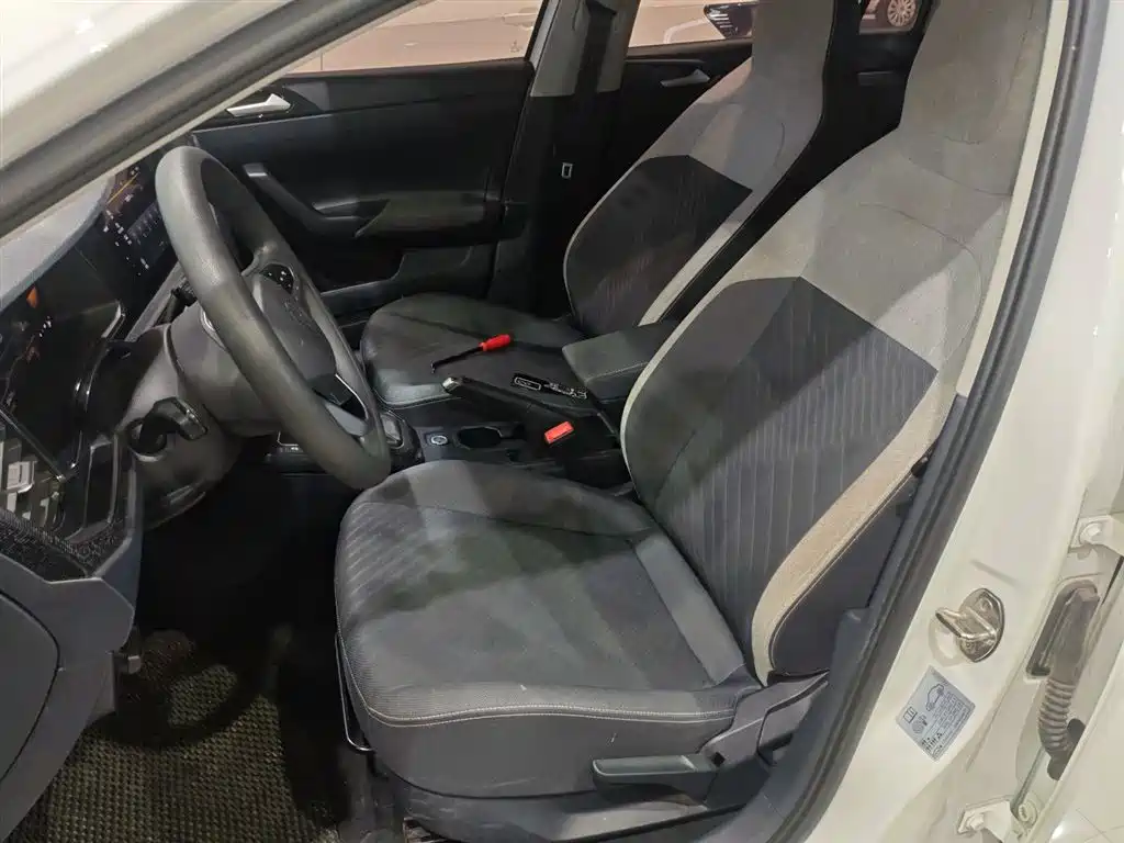 Lavida 2023 Xinrui 1.5L Automatic Xinyi Edition купить на сайте DeffCars
