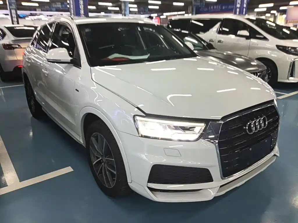 Audi Q3 2018 35 TFSI Fashionable Collection Edition купить на сайте DeffCars