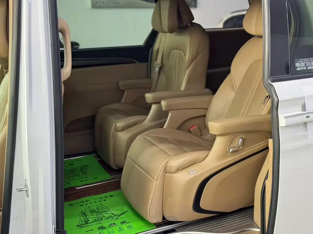 Buick GL8 2020 ES Lu Zun 653T luxury model купить на сайте DeffCars