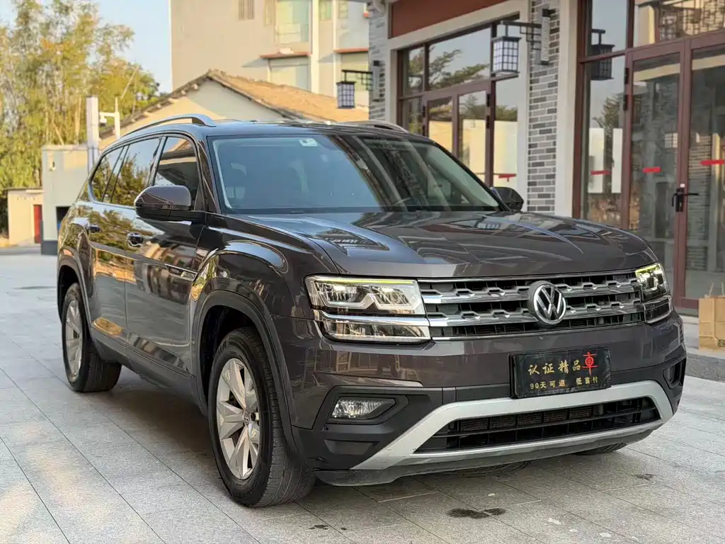 Touron 2019 380TSI four-wheel drive comfort version National VI купить на сайте DeffCars