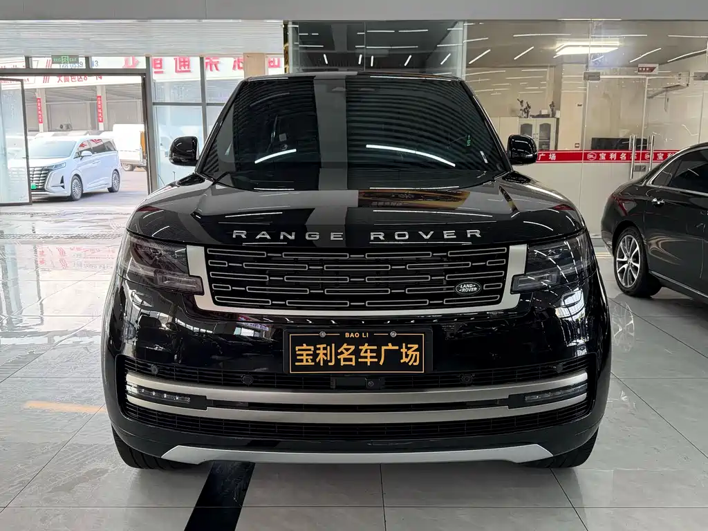 Range Rover 2024 3.0 L6 400PS Extended Edition, seven seats купить на сайте DeffCars
