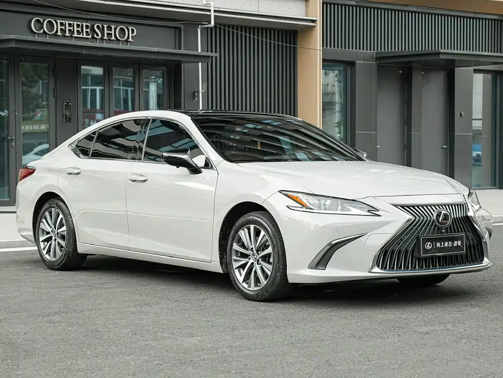 Lexus ES 2020 200 Excellence Edition купить на сайте DeffCars