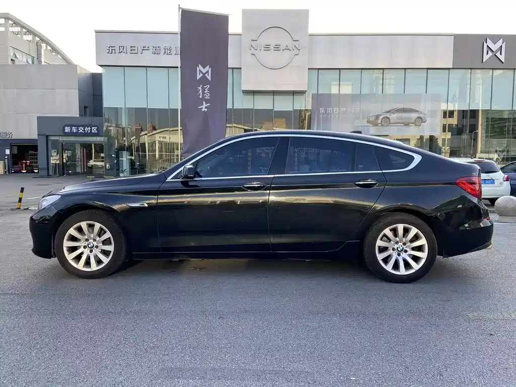 BMW 5 Series GT 2011 535i xDrive luxury model купить на сайте DeffCars