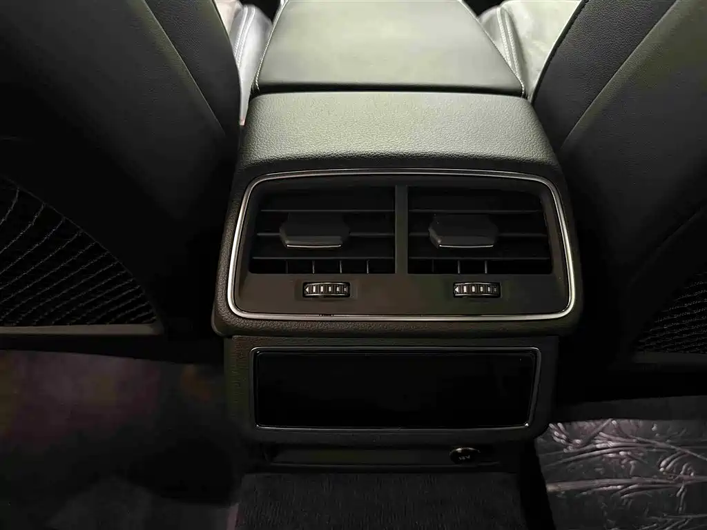 Audi A6L 2024 45 TFSI quattro premium dynamic model купить на сайте DeffCars