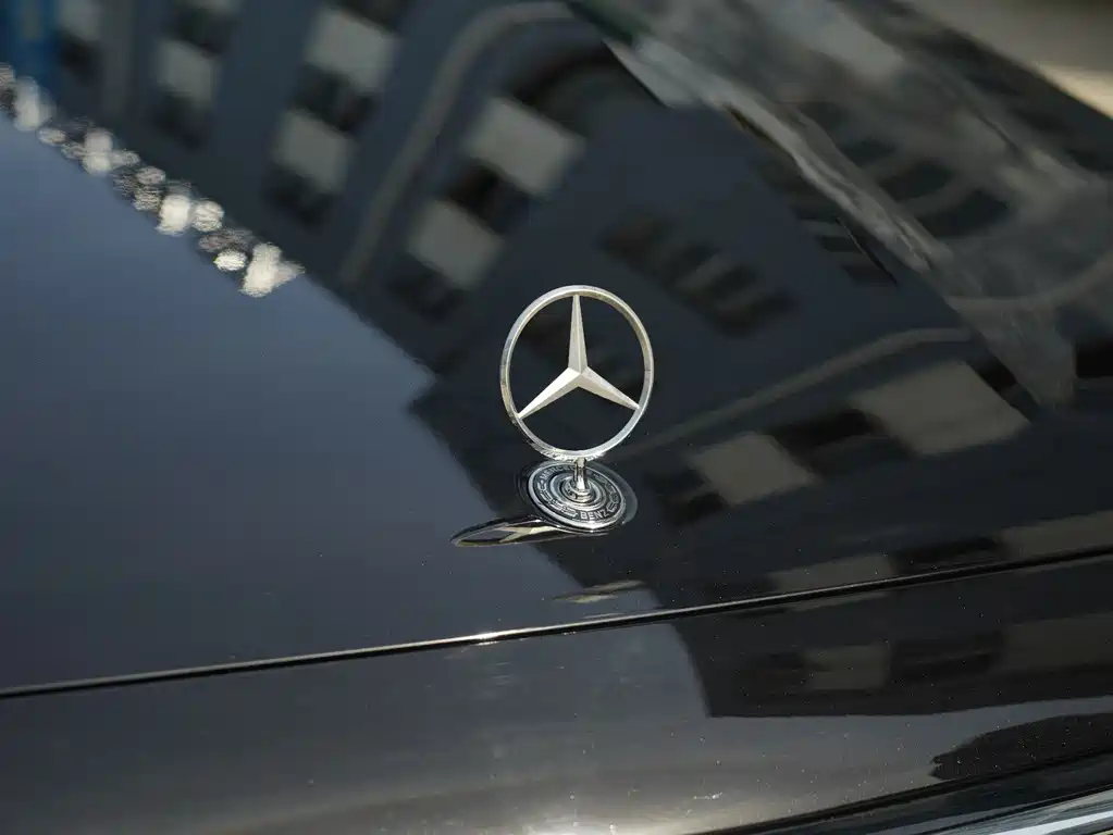 Mercedes-Benz E-Class 2024 E 300 L Luxury Model купить на сайте DeffCars