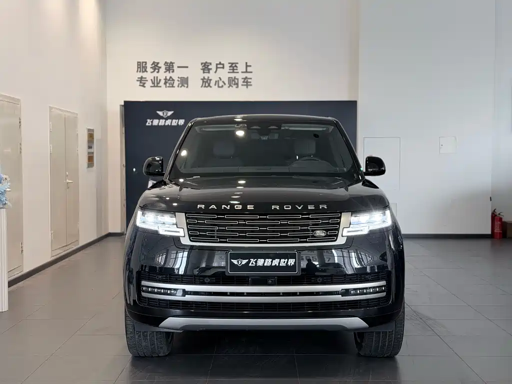 Range Rover 2023 3.0 L6 360PS Grand Edition купить на сайте DeffCars
