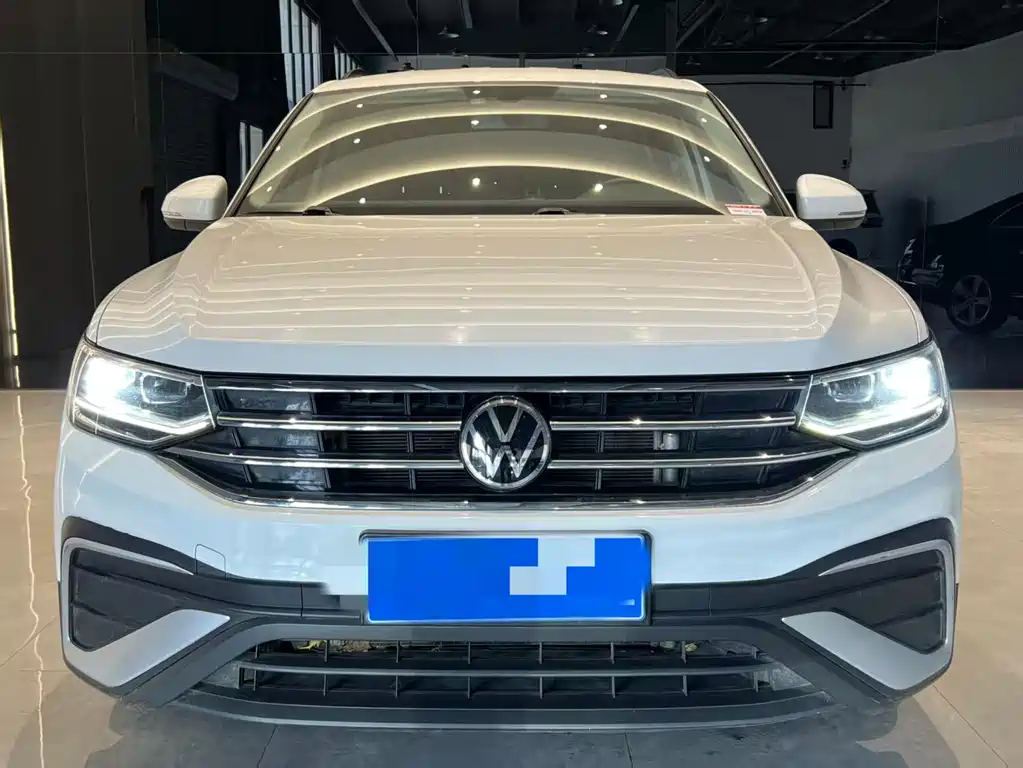 Tiguan L 2022 330TSI automatic two-wheel drive comfort version купить на сайте DeffCars