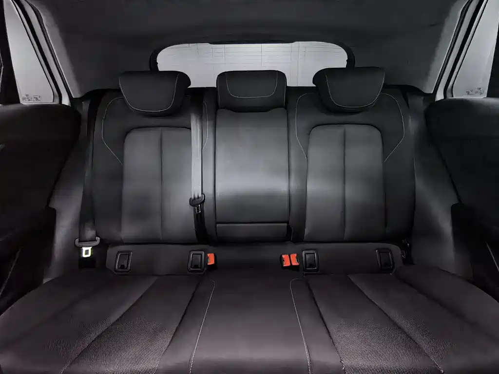 Audi Q2L 2018 35 TFSI launches exclusive version, National VI купить на сайте DeffCars