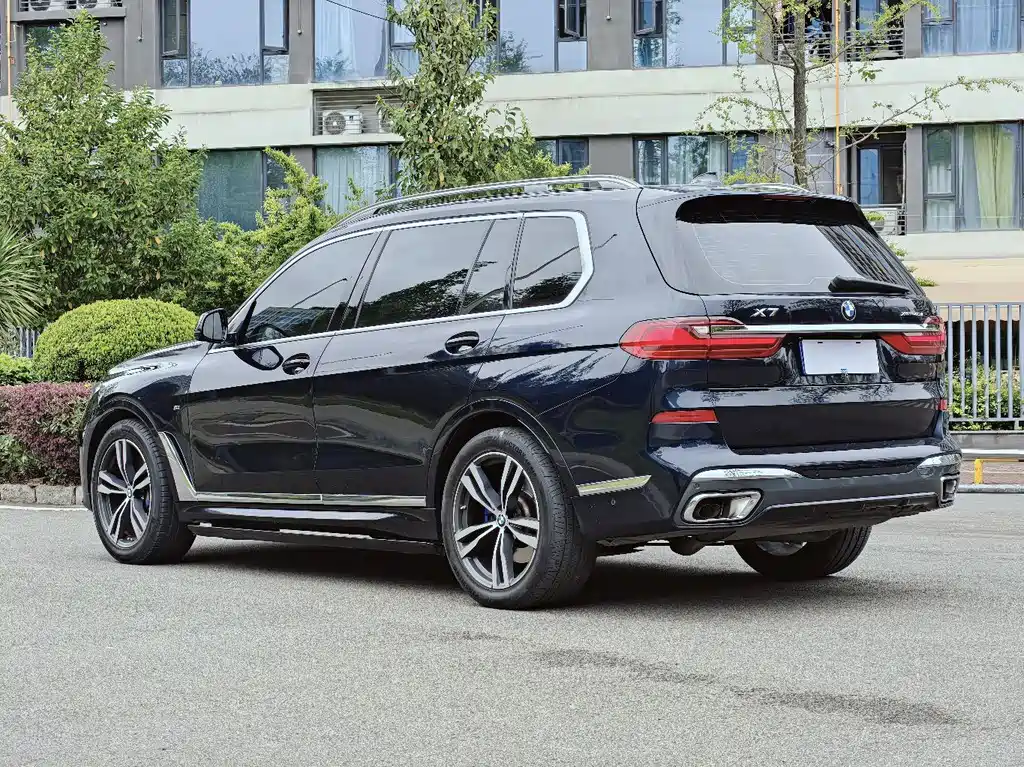 BMW X7 2021 xDrive40i Exclusive M Sports Package купить на сайте DeffCars
